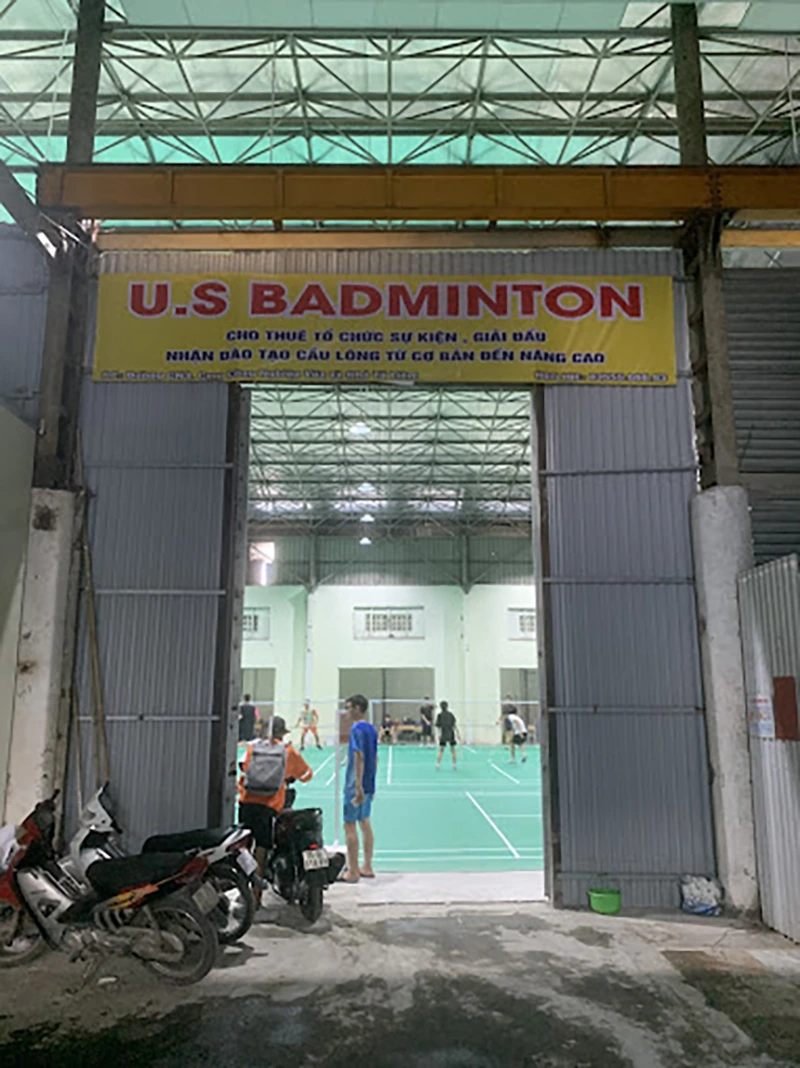 Nhà để xe rộng rãi dành cho xe máy