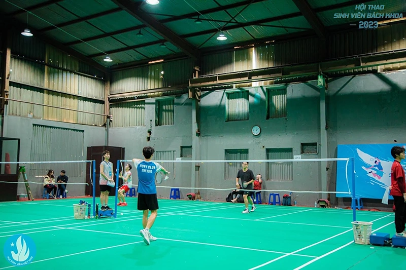 sân cầu lông 41 Phương Liệt